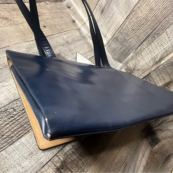 Delvaux Vintage Blue navy leather handbag 1829 - Picture 7 of 15